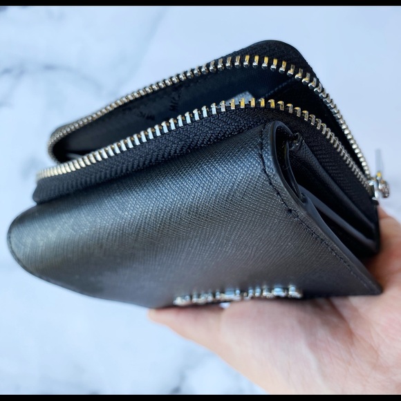 Michael kors trifold wallet coin pocket ‼️SALE‼️ - Picture 2 of 8